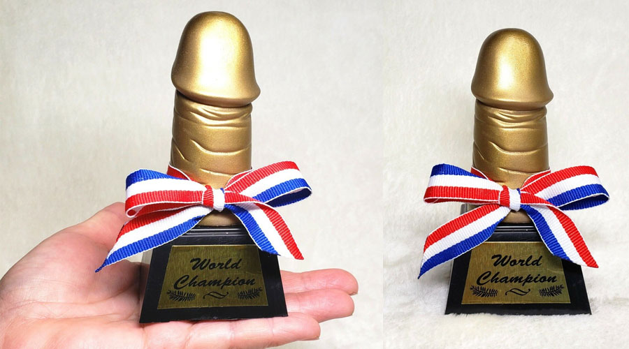 Zlatni penis trofej