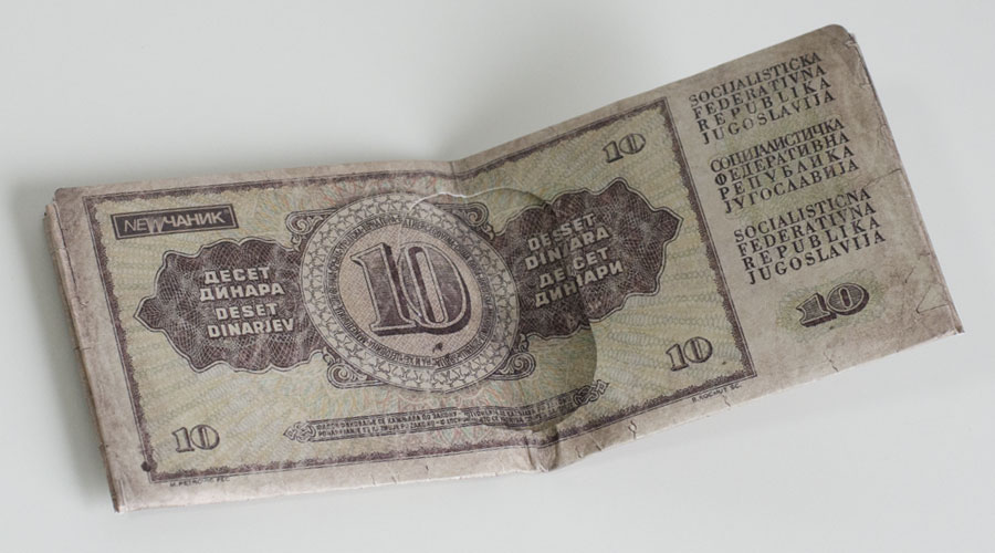 Novčanik napravljen od specijalnog papira