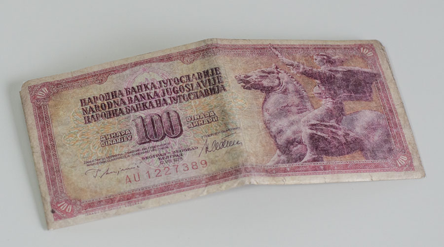 Papirni novčanik starih 100 dinara